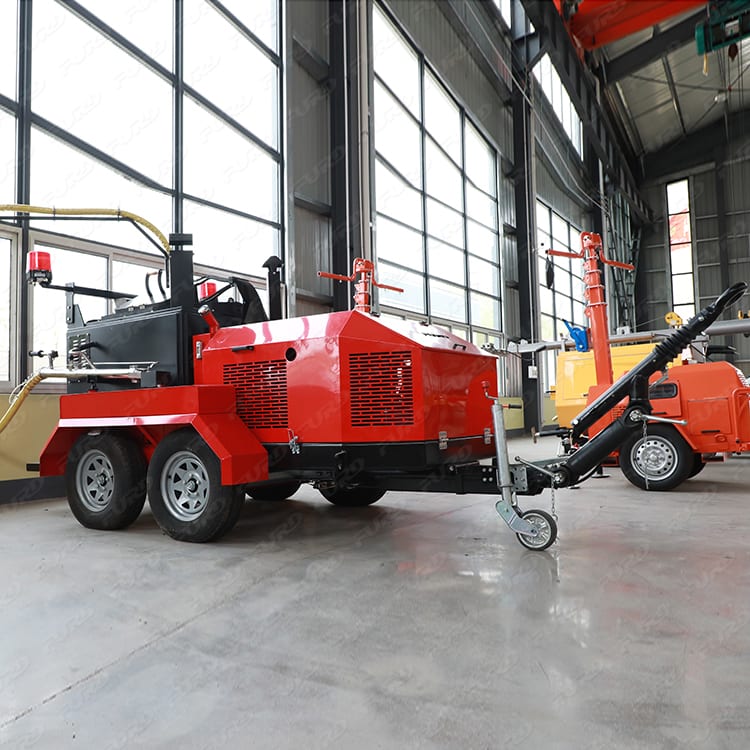 Прицепная машина заделки трещин FURD FGF-500, 500 л, дизель Perkins